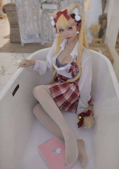 动漫八尺大人被吸乳视频_BD国语免费观看超清