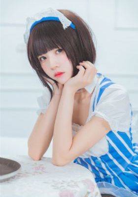 年轻的漂亮教师4韩版_1080高清在线